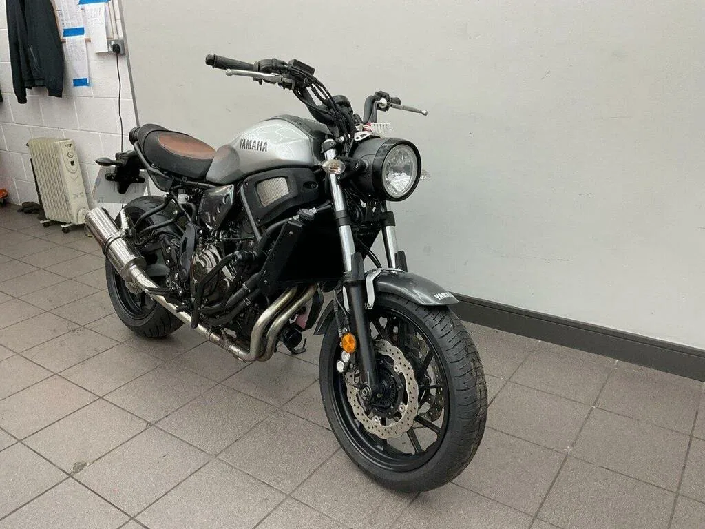 Yamaha XSR700