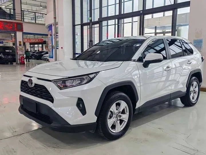 Toyota RAV4 V (XA50)