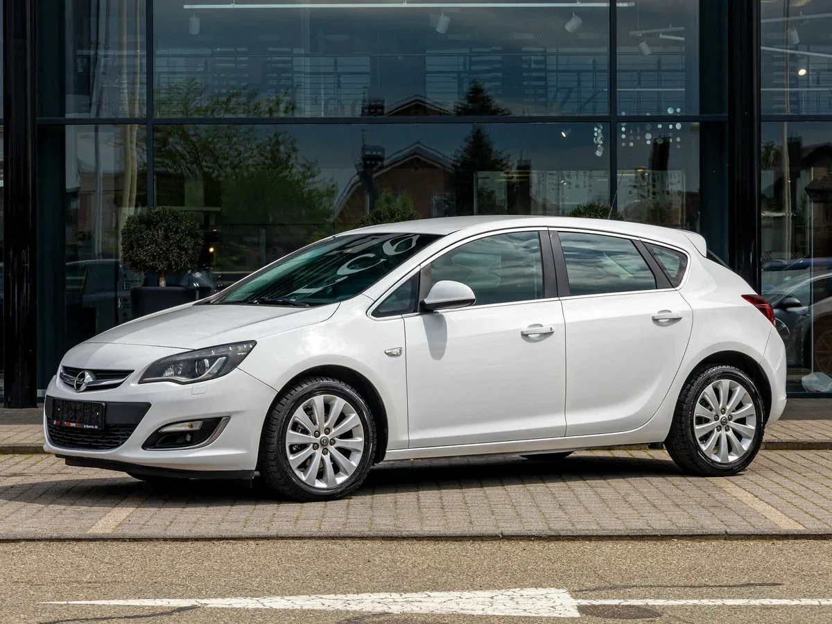 Opel Astra J Рестайлинг