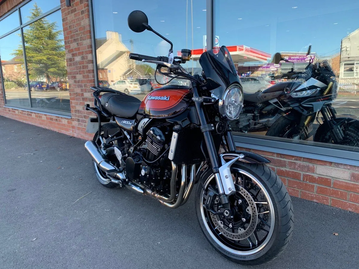 Kawasaki Z900RS