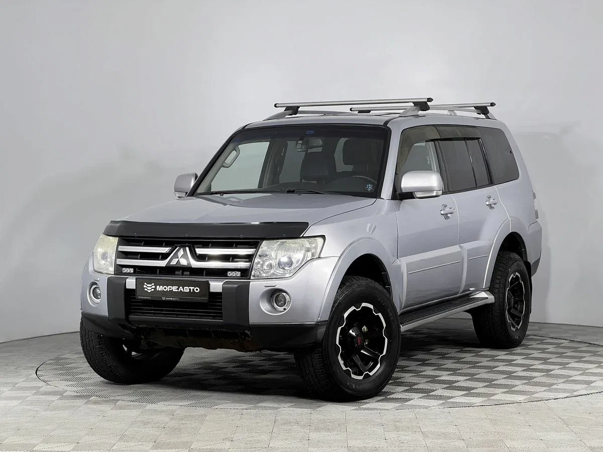 Mitsubishi Pajero IV