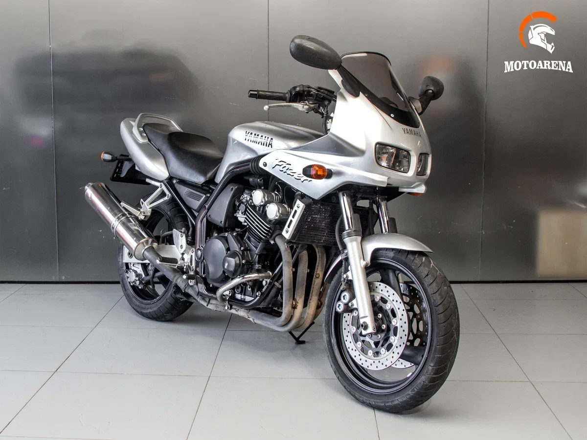 Yamaha FZS600 Fazer