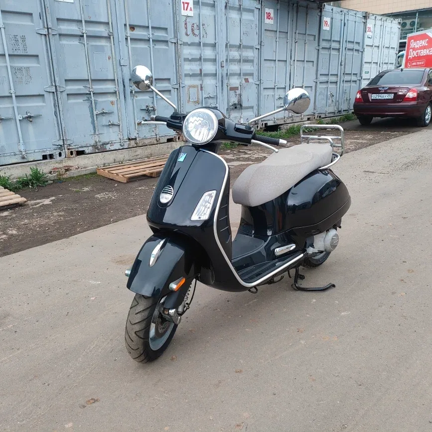 Vespa GTS 250