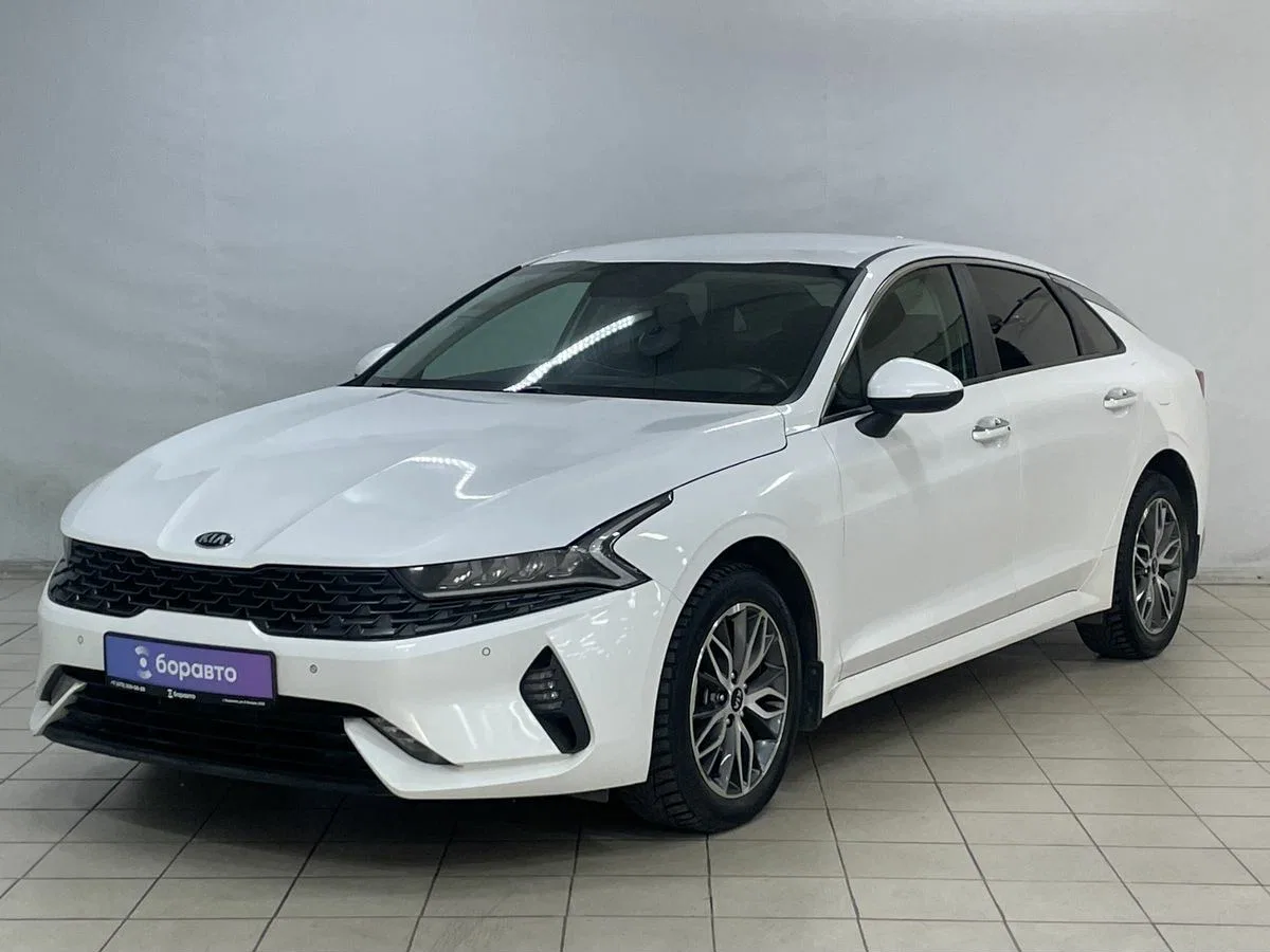 Kia K5 III