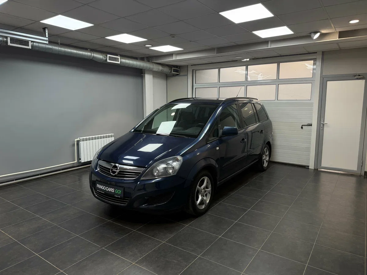 Opel Zafira B Рестайлинг