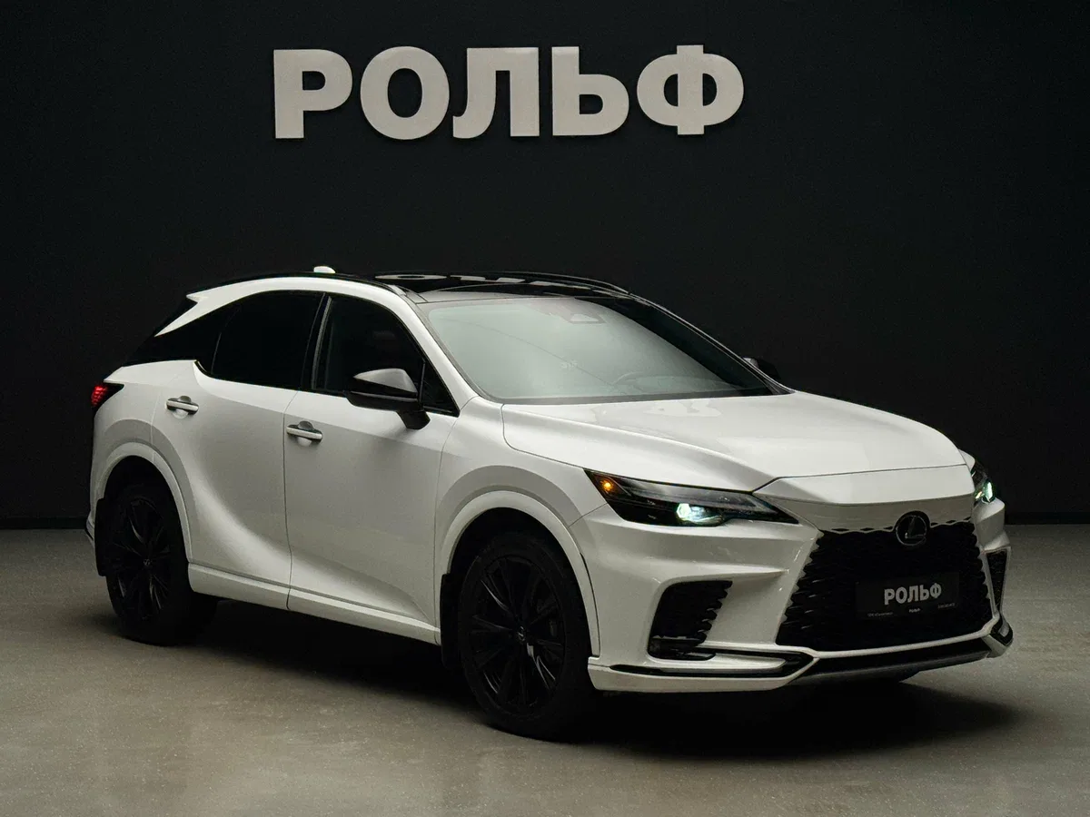 Lexus RX V