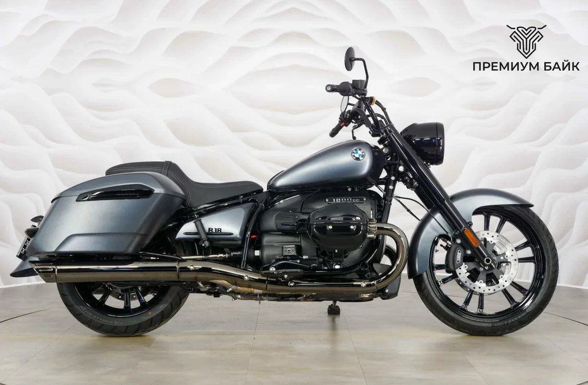 BMW R18