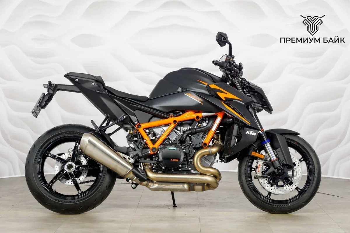 KTM AG 1390 Super Duke R