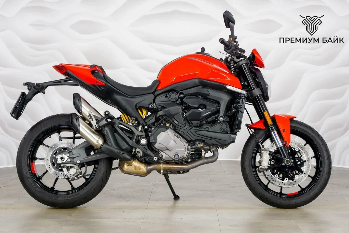 Ducati Monster 937