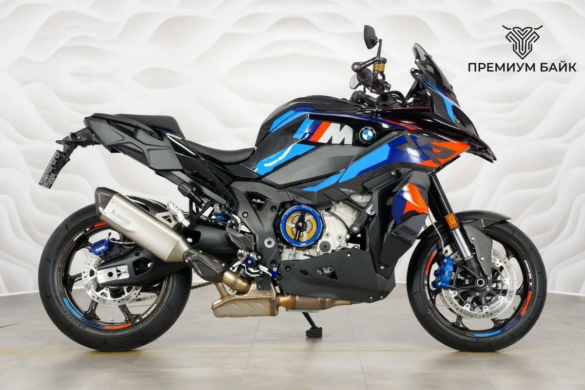 BMW M 1000 XR