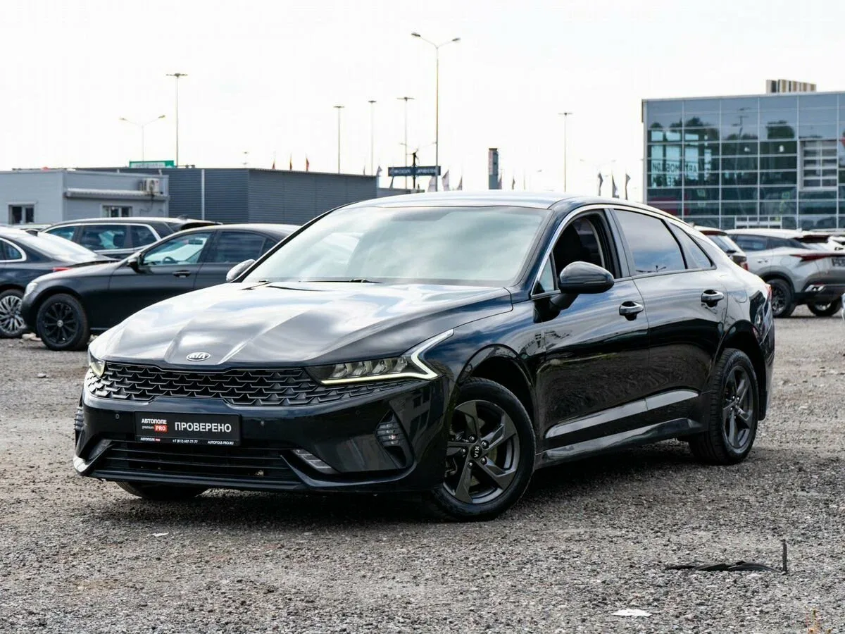 Kia K5 III
