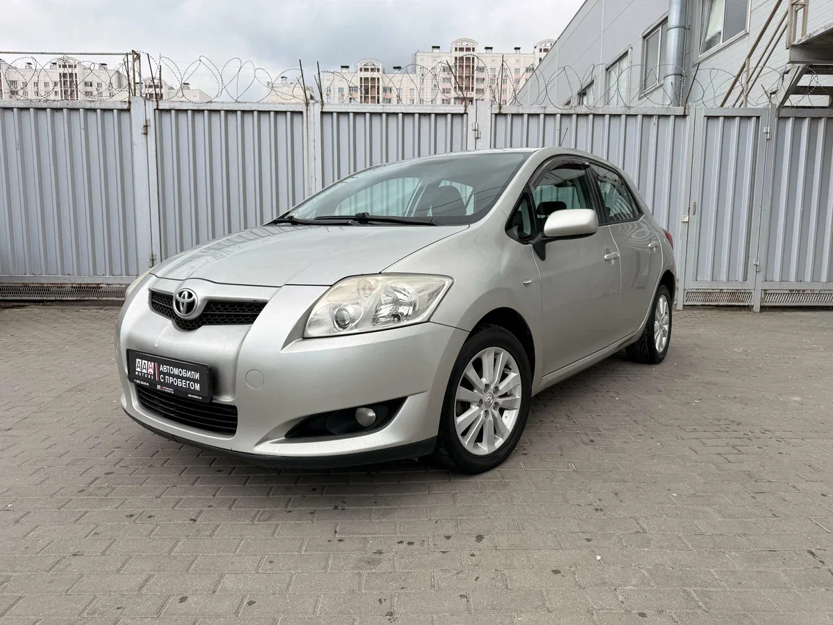 Toyota Auris I