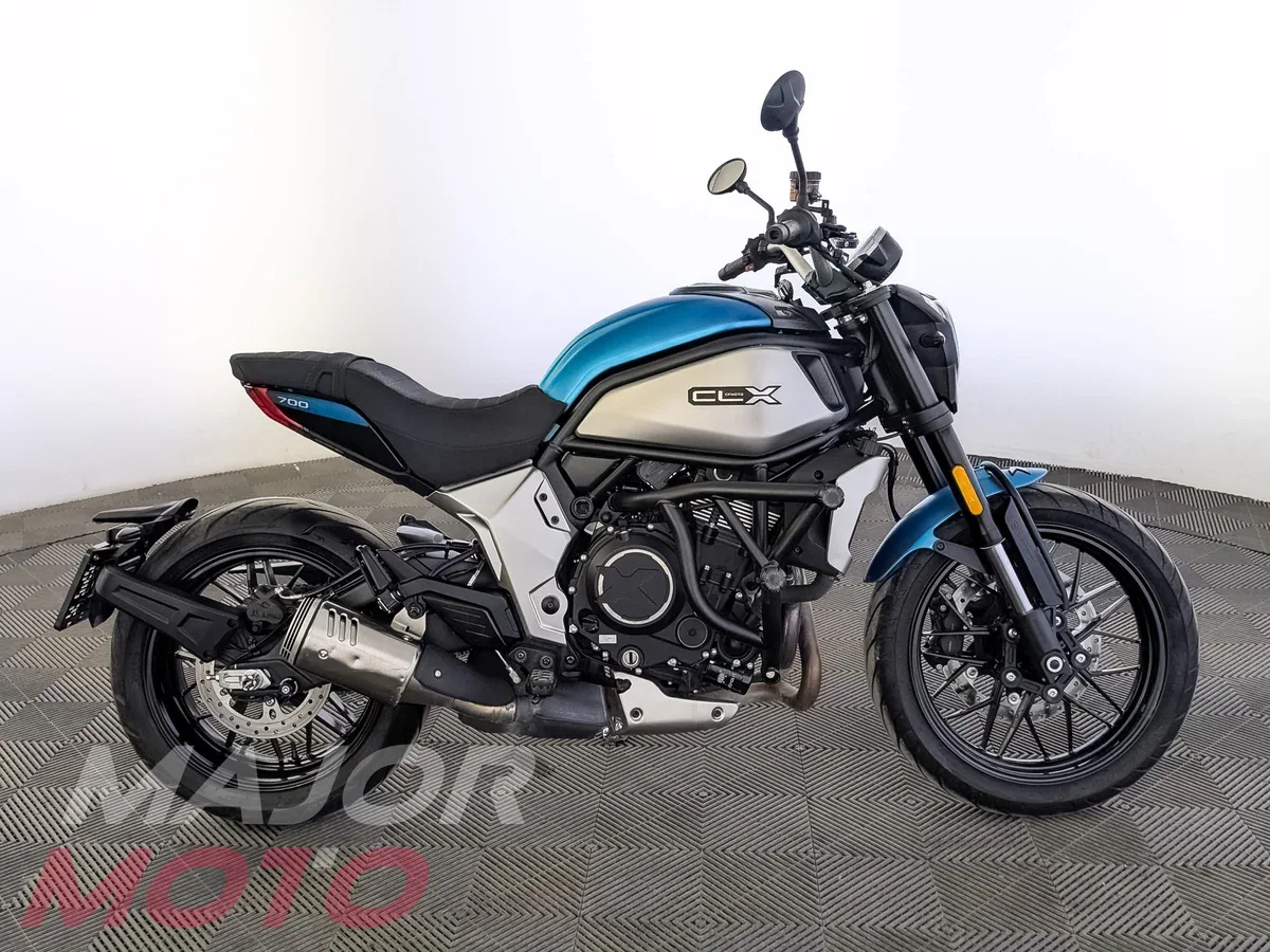 CFMoto 700CL-X Heritage