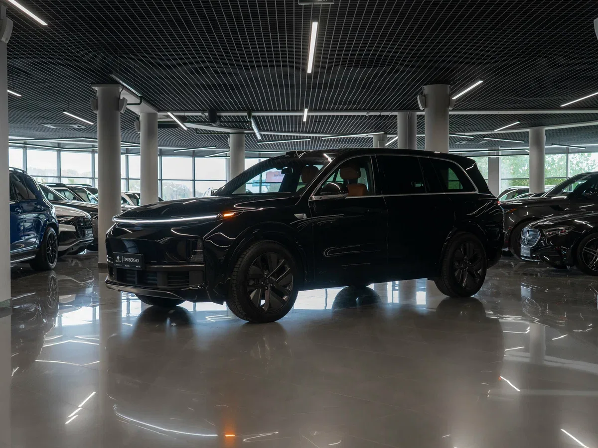 Li Auto (Lixiang) L9 I