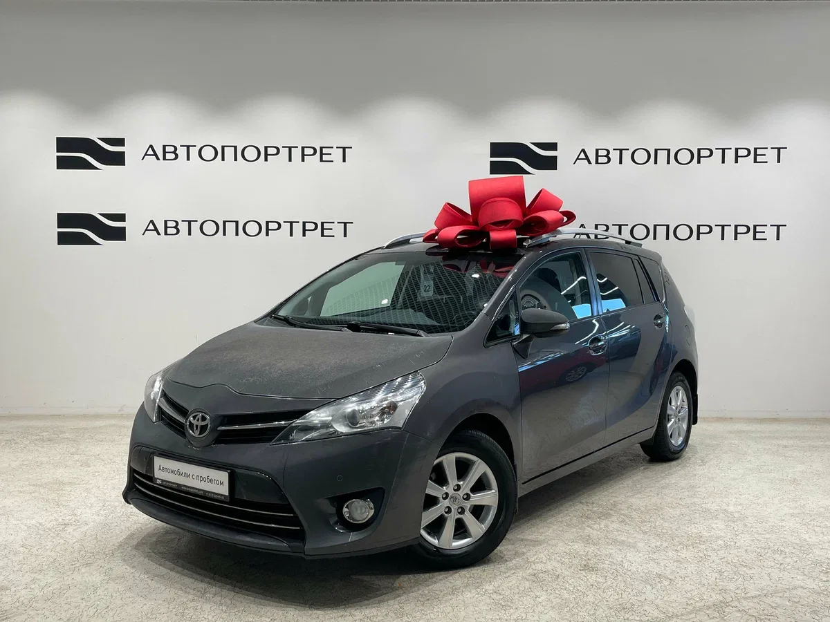 Toyota Verso I Рестайлинг