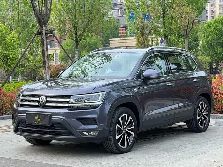 Volkswagen Tharu I