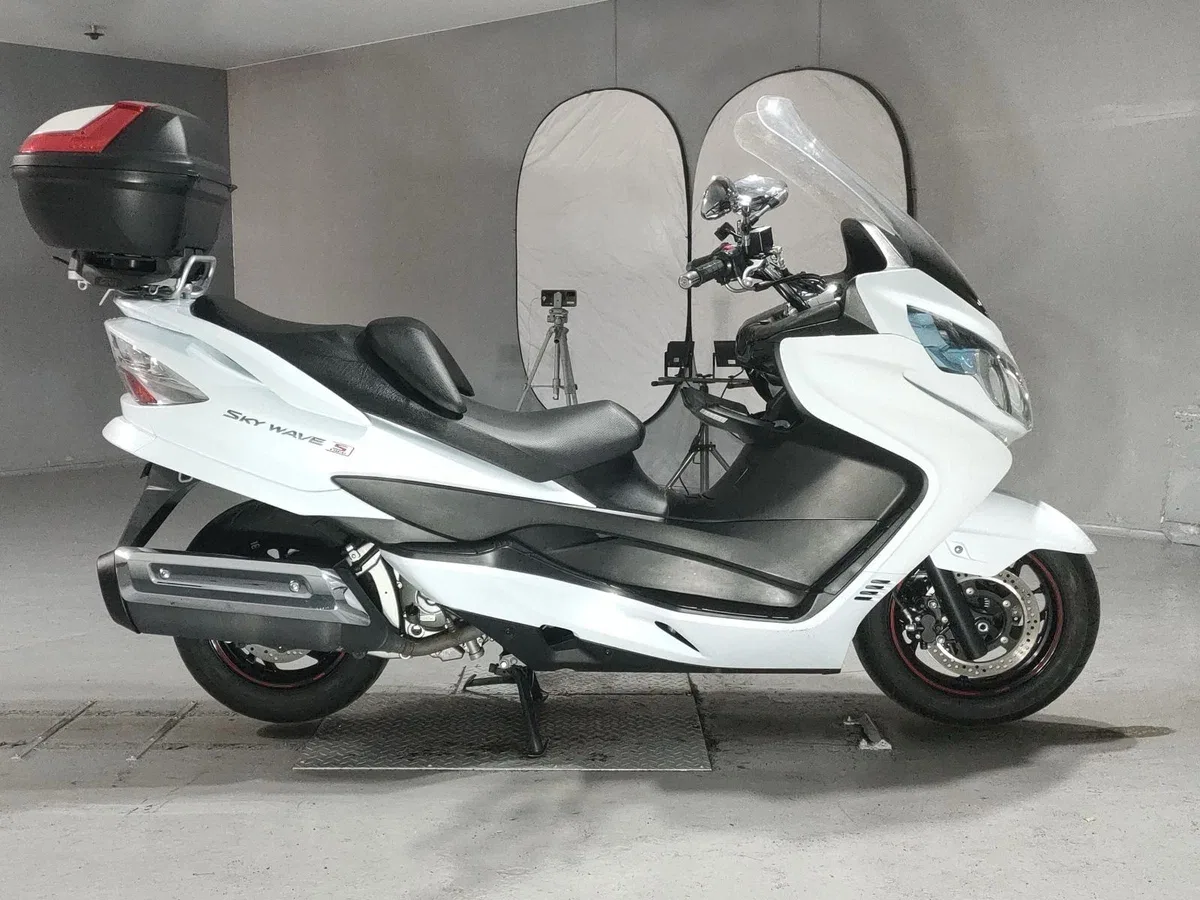 Suzuki Burgman 400