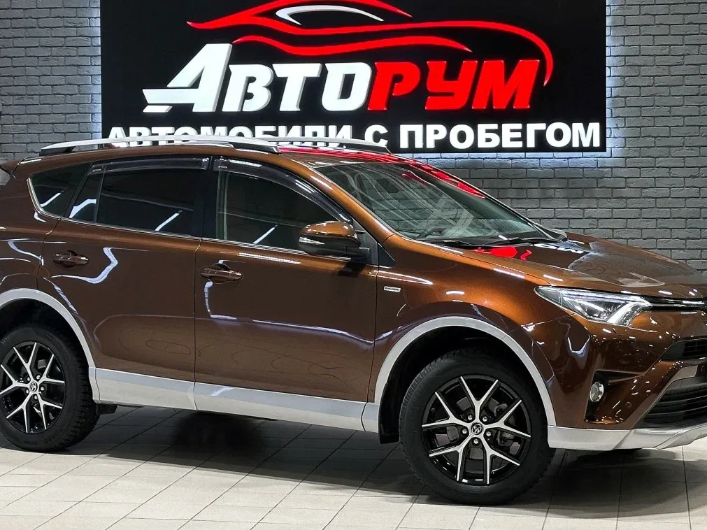 Toyota RAV4 IV (XA40) Рестайлинг