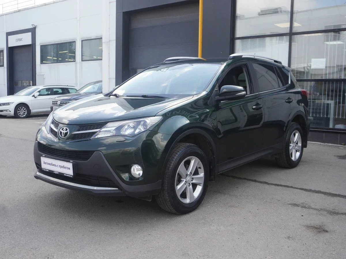 Toyota RAV4 IV (XA40)