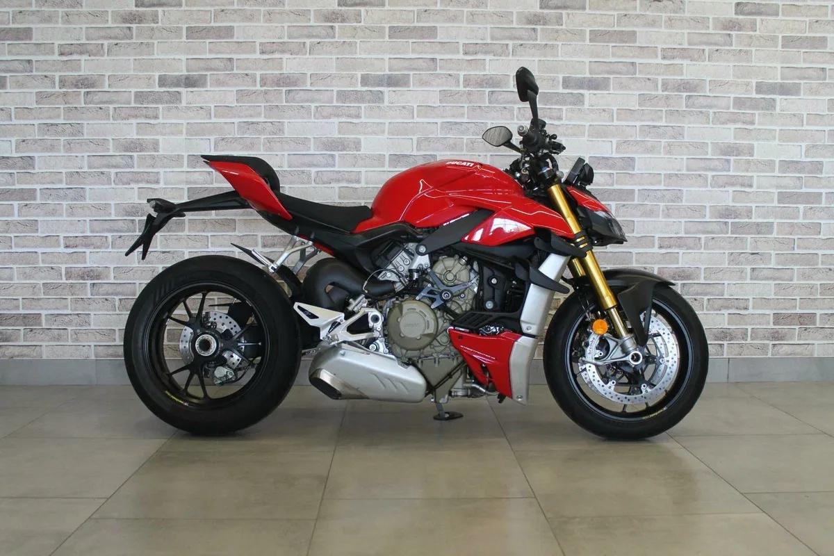 Ducati Streetfighter V4
