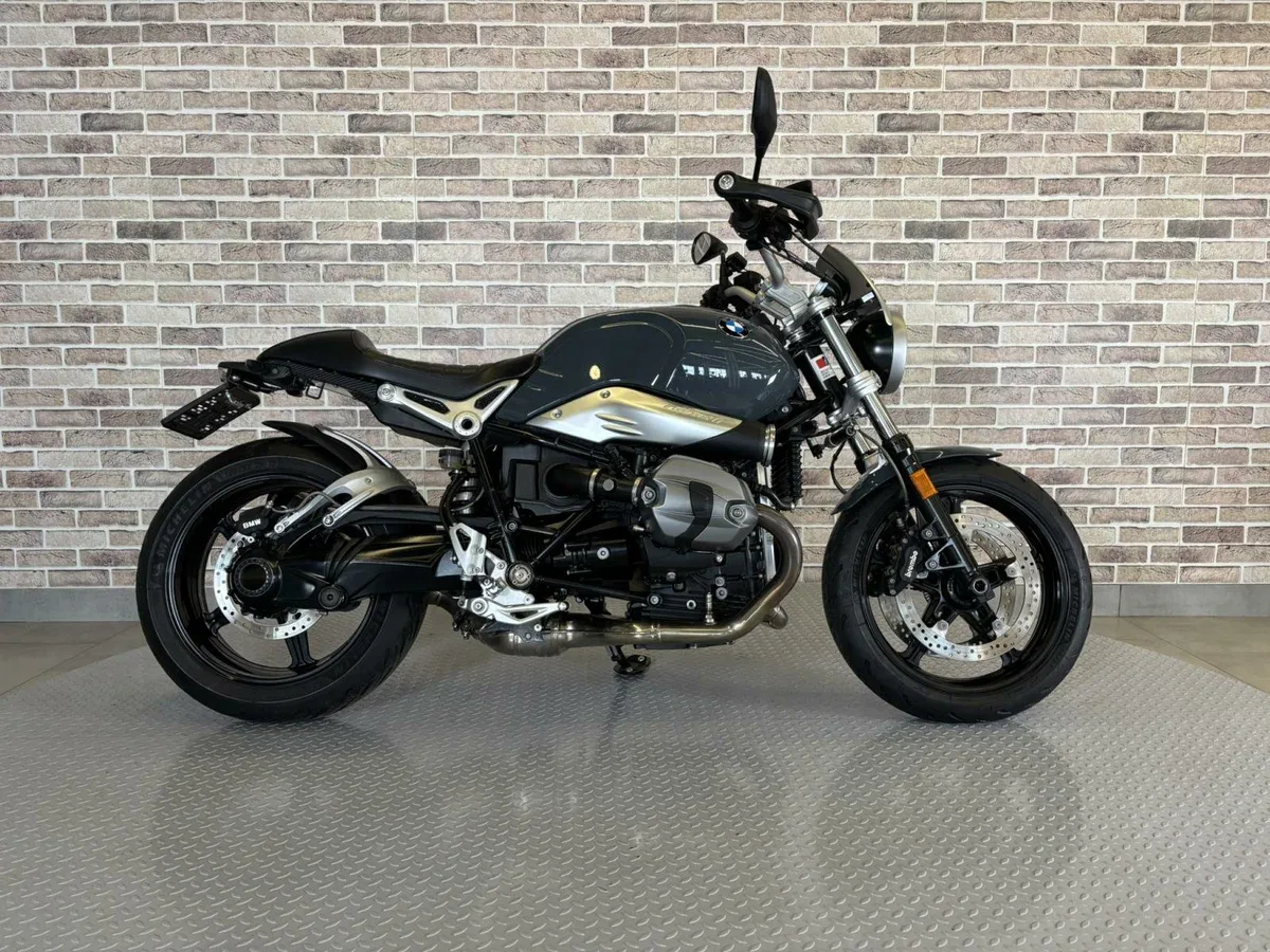 BMW R nine T Pure