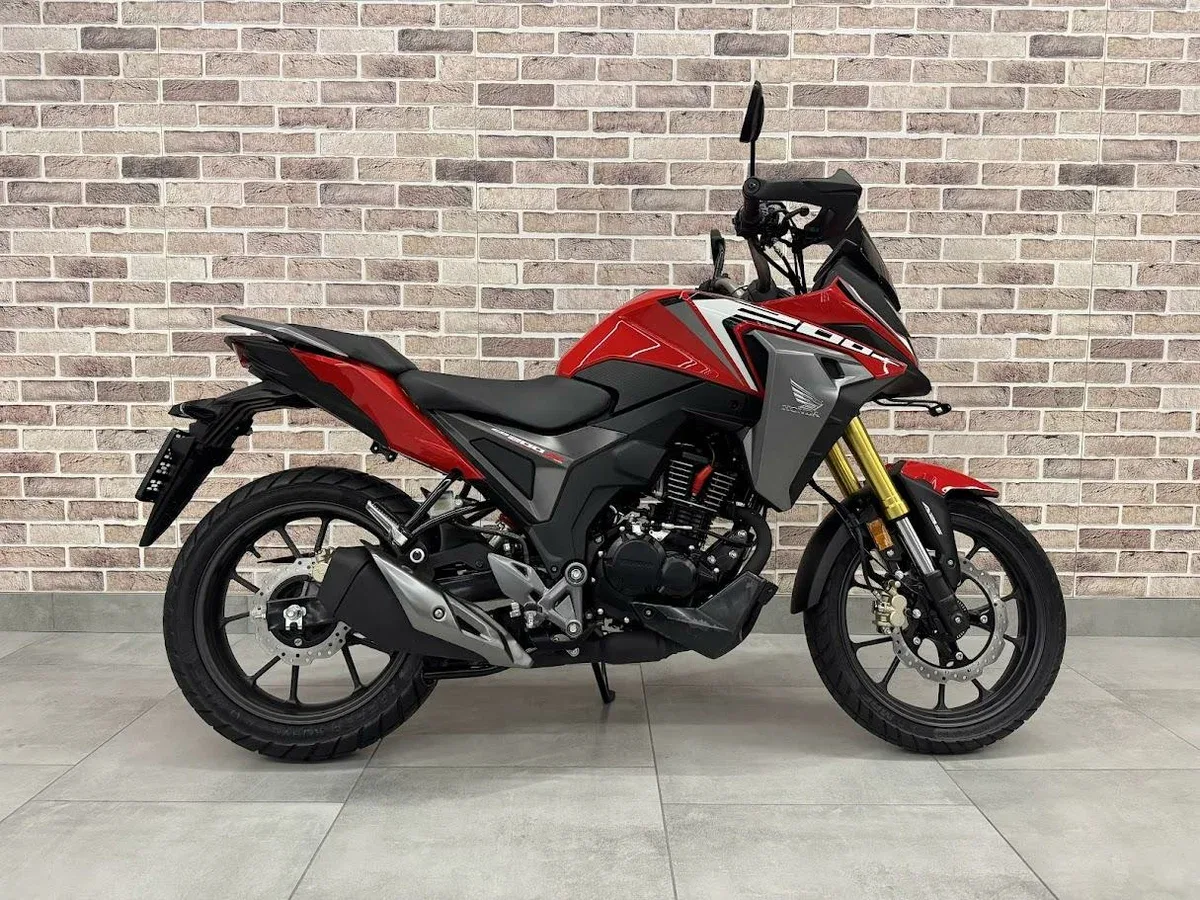Honda CB 200X