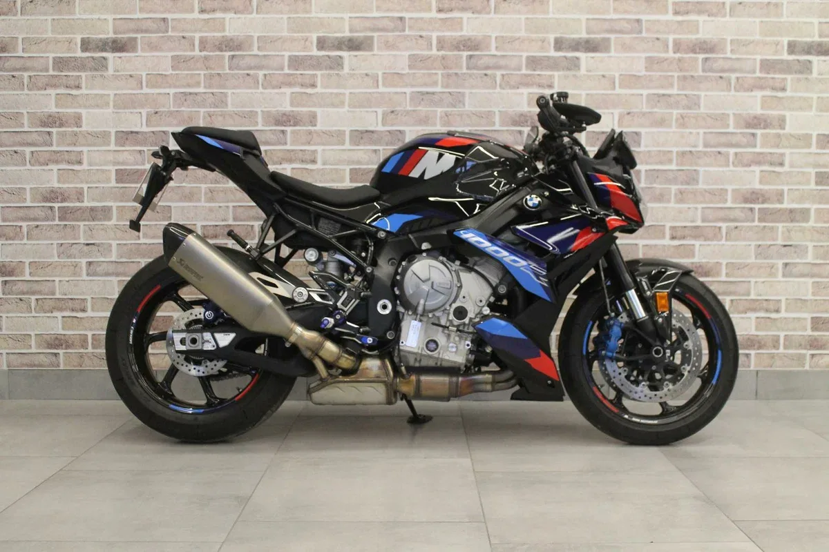 BMW M 1000 R