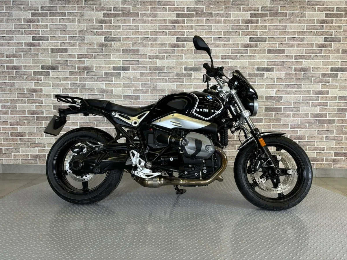 BMW R nine T Pure