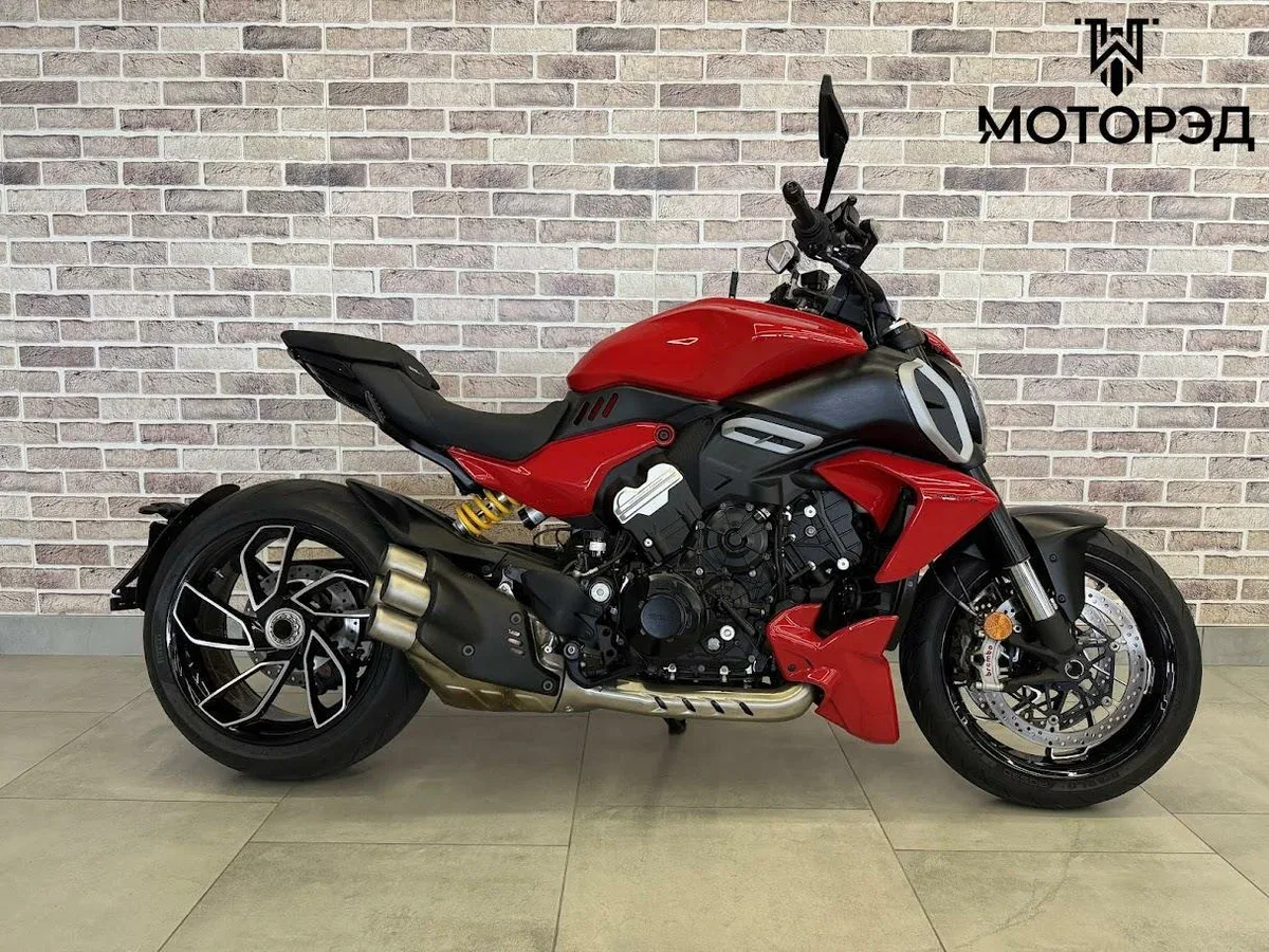 Ducati Diavel V4
