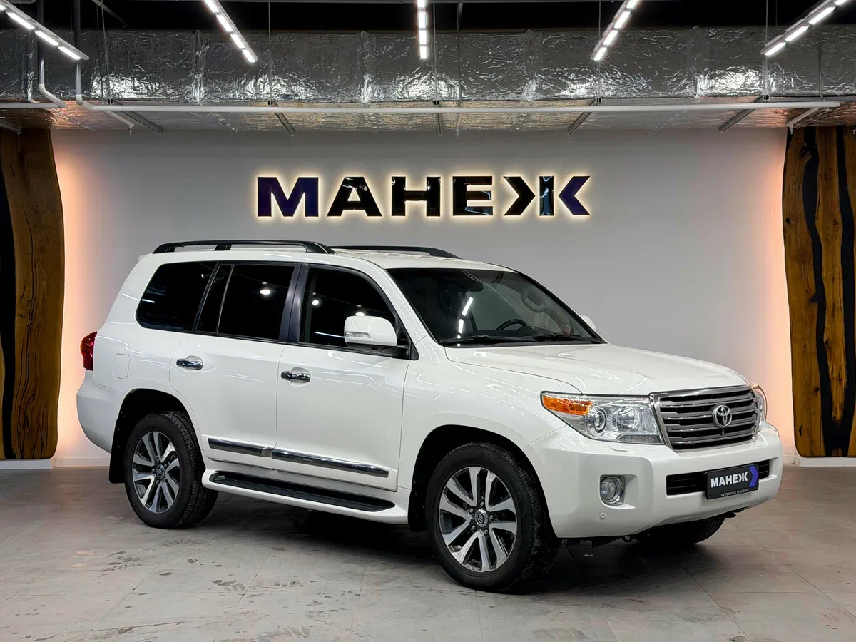Toyota Land Cruiser 200 Series Рестайлинг 1