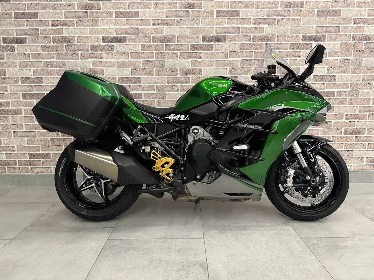 Kawasaki Ninja H2 SX