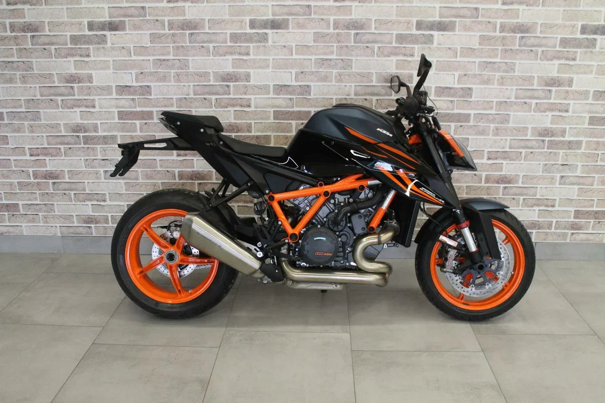 KTM AG 1290 Super Duke R