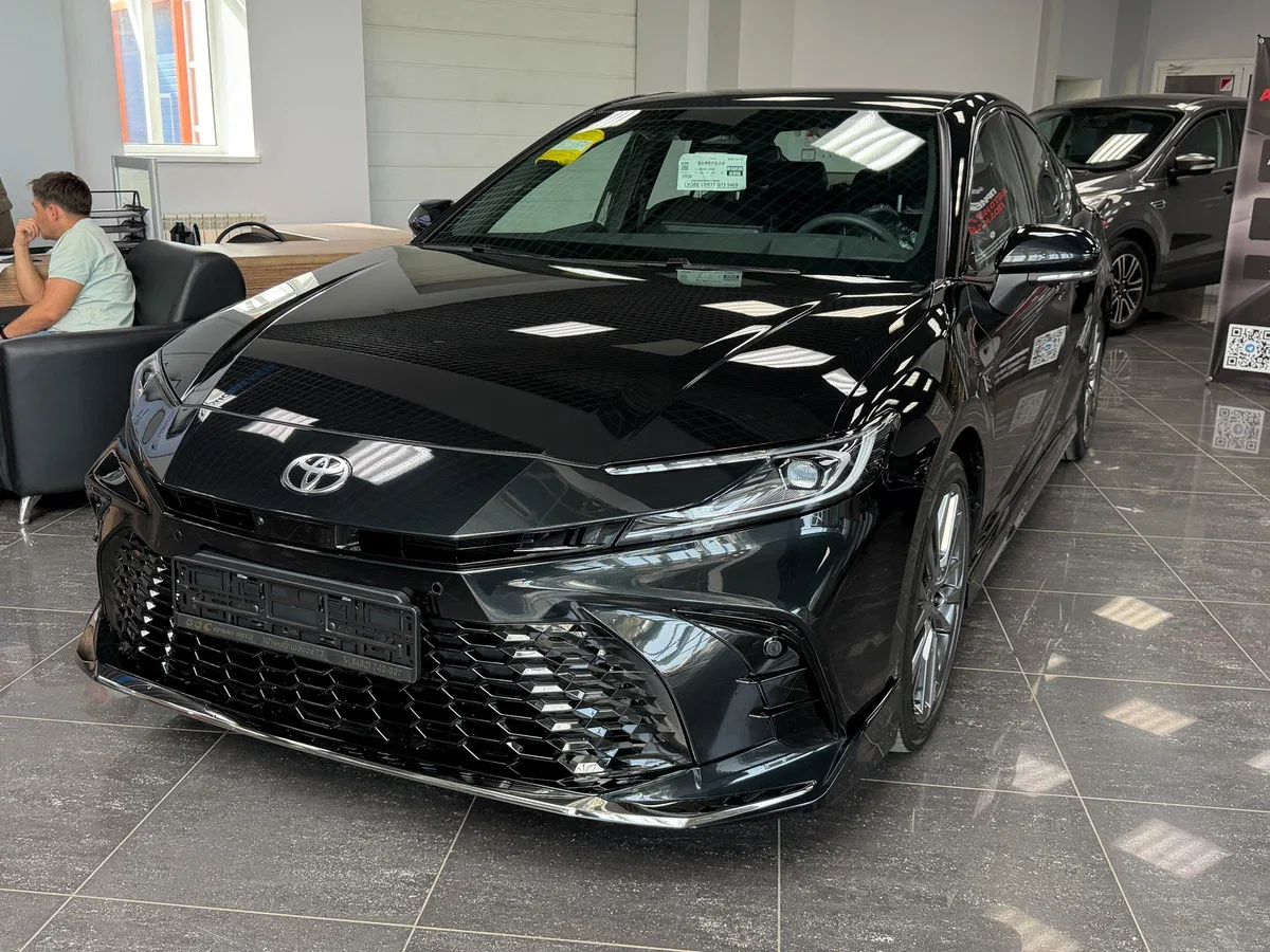 Toyota Camry IX (XV80) China Market