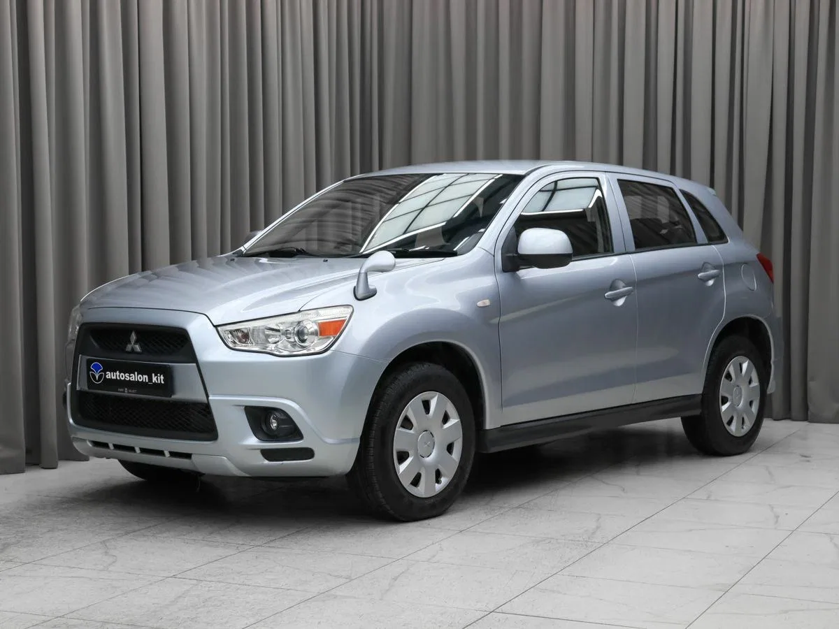 Mitsubishi RVR III