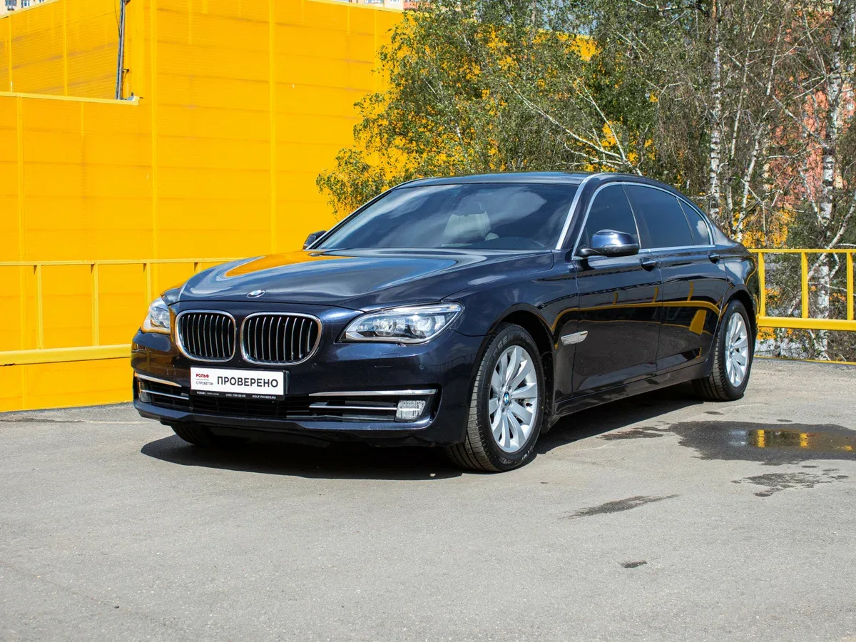 BMW 7 серии V (F01/F02/F04) Рестайлинг