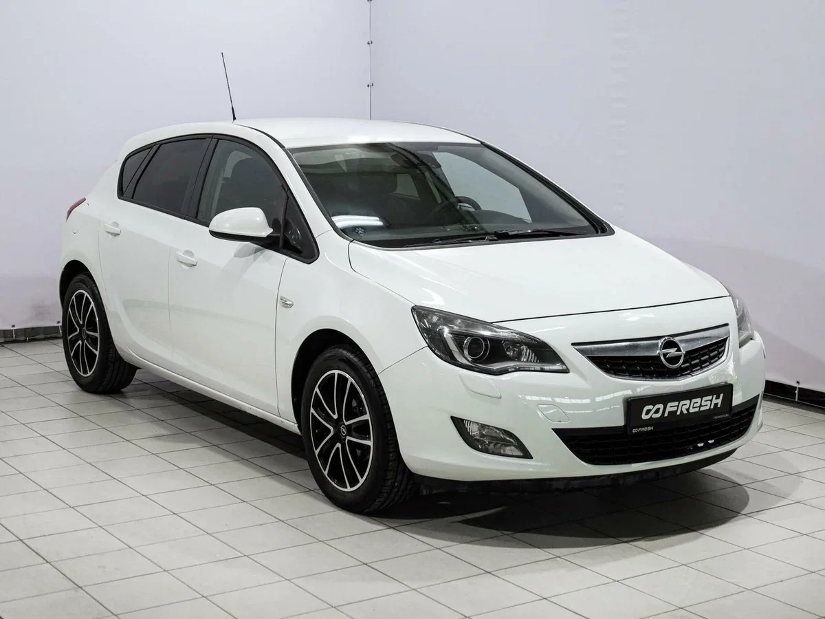 Opel Astra J