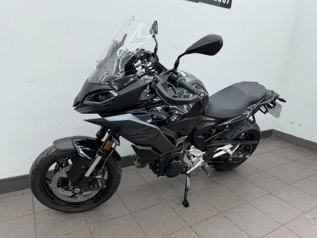 BMW F 900 XR