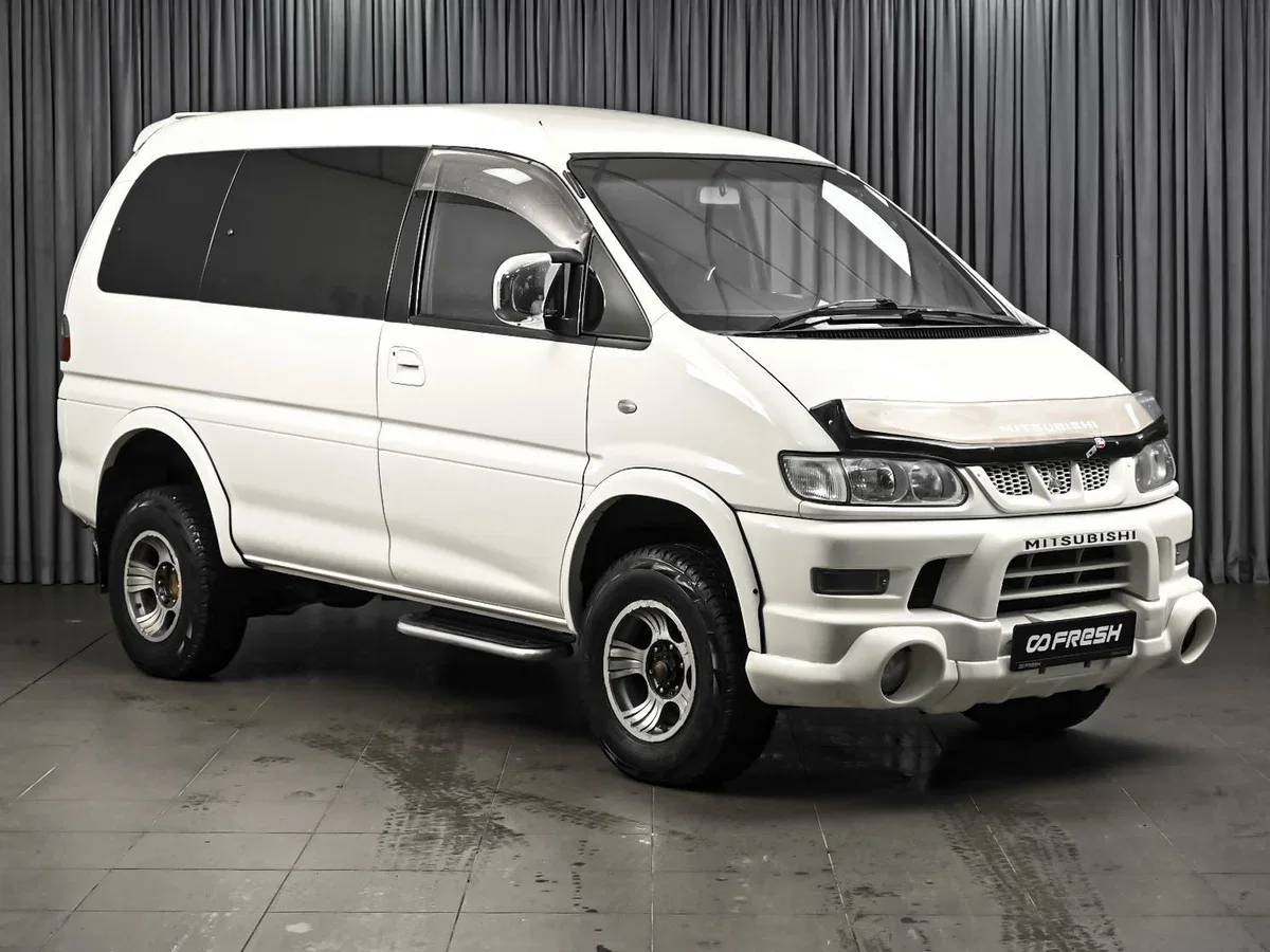 Mitsubishi Delica IV