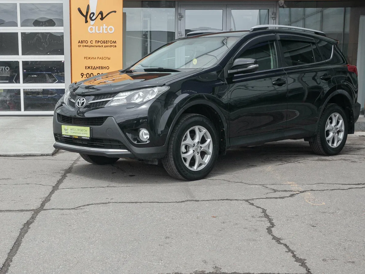 Toyota RAV4 IV (XA40)