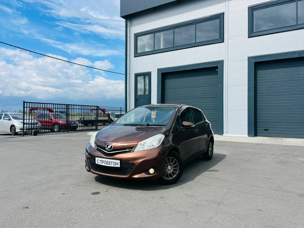 Toyota Vitz III (XP130)
