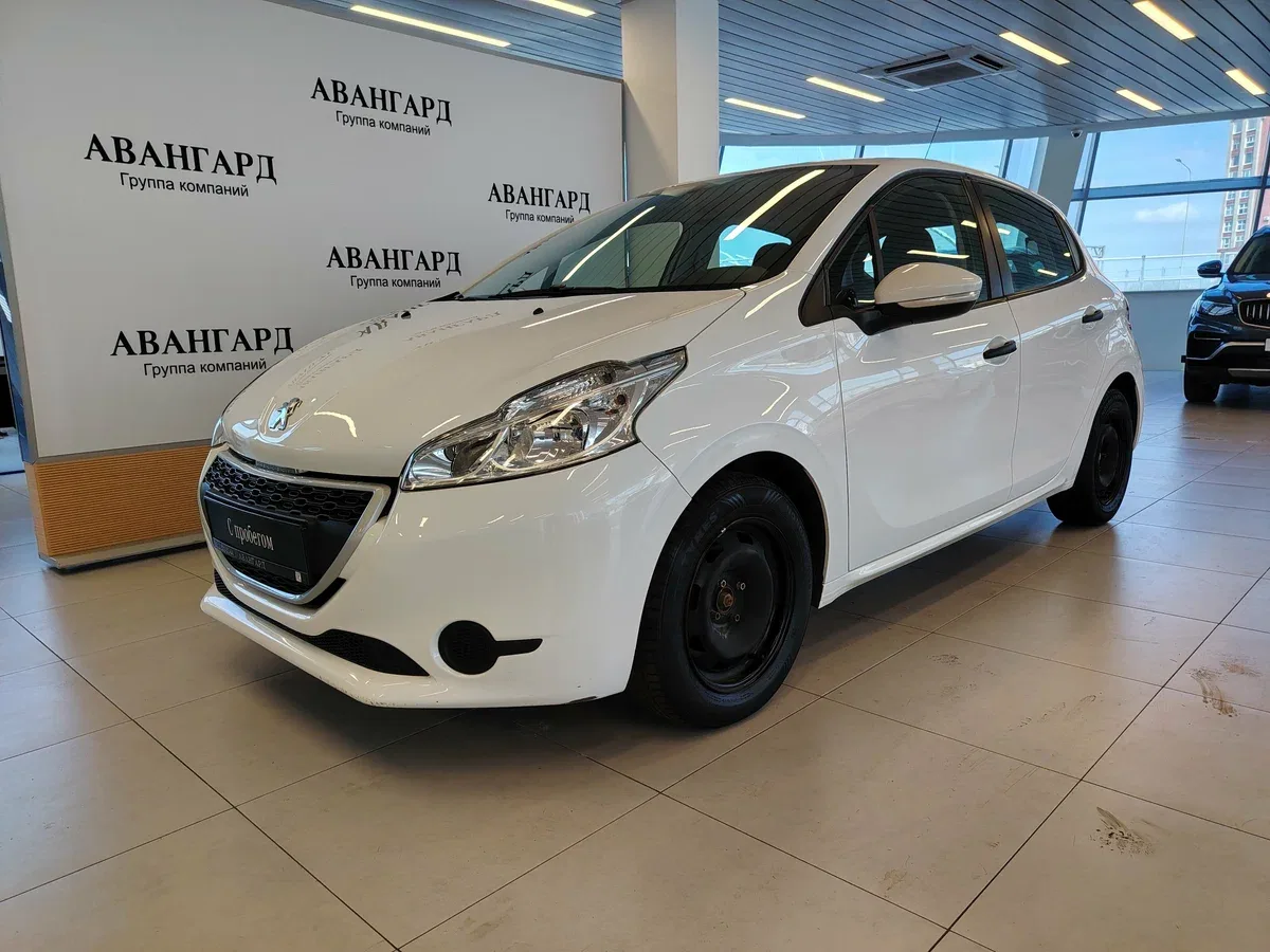 Peugeot 208 I