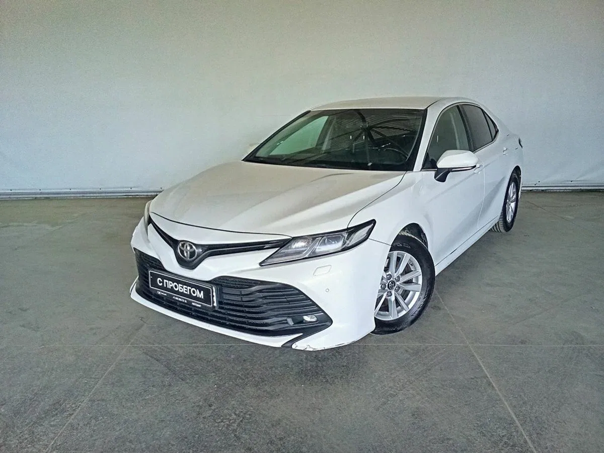 Toyota Camry VIII (XV70)
