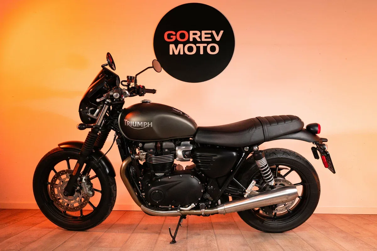 Triumph Street Twin