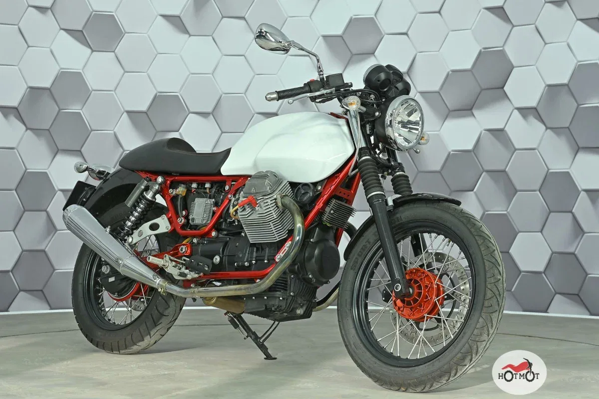 Moto Guzzi V 7