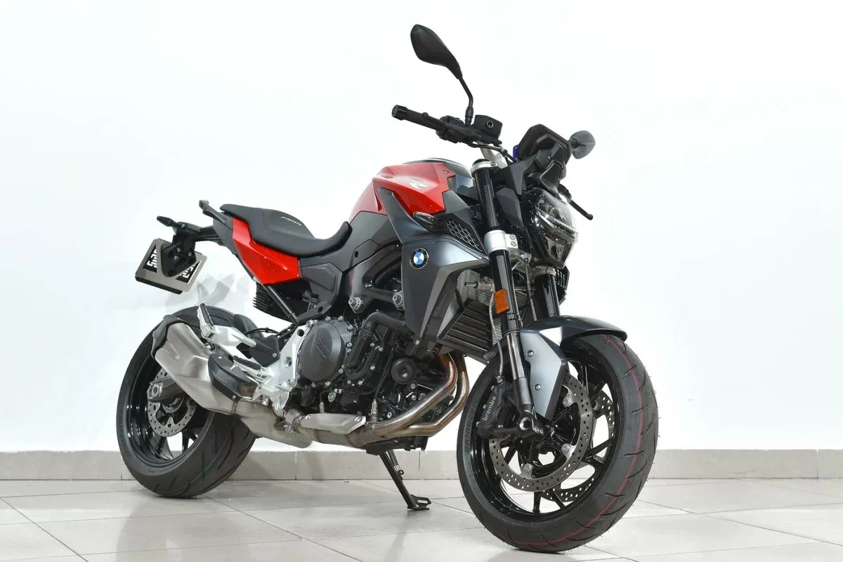 BMW F 900 R