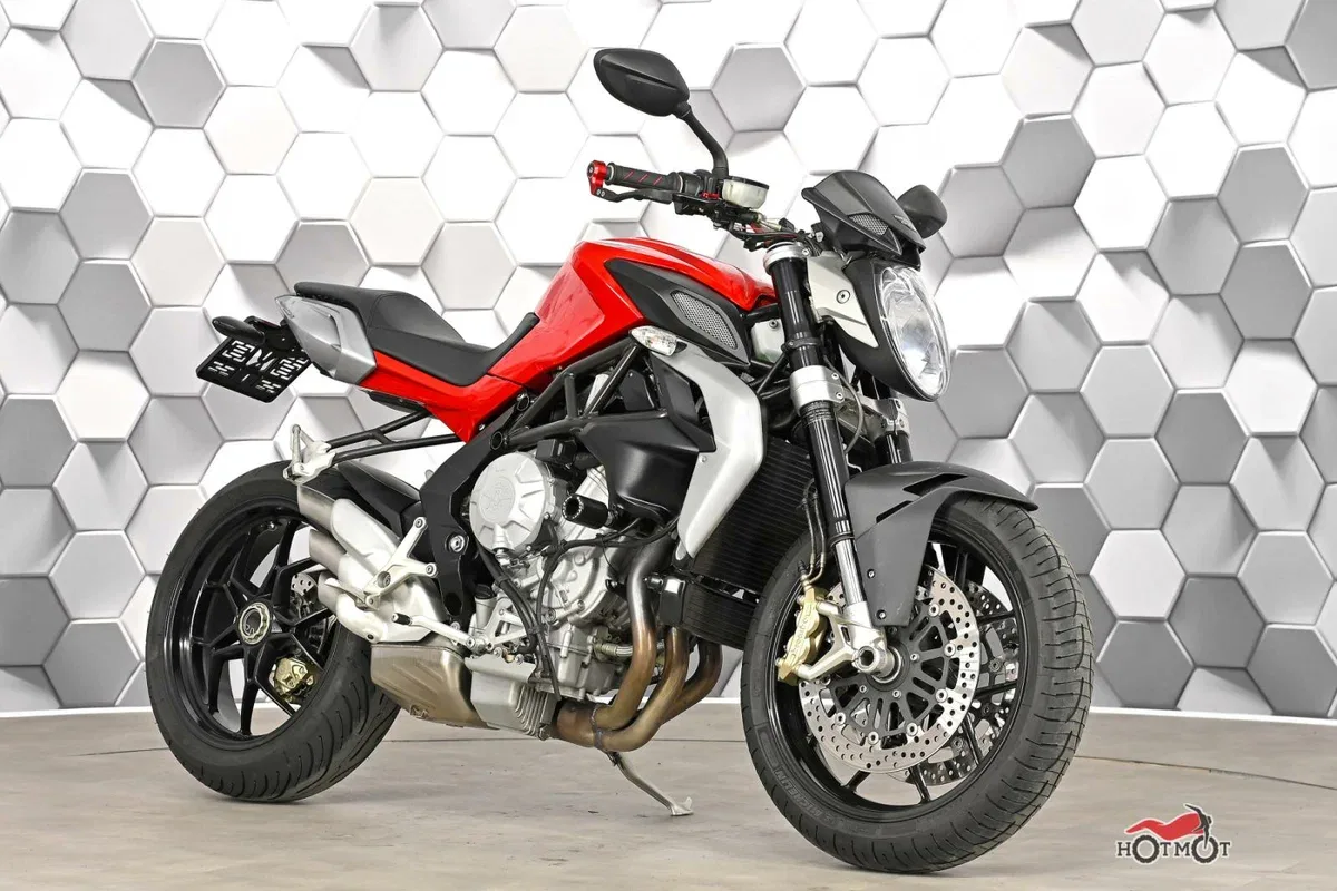 MV Agusta Brutale 675