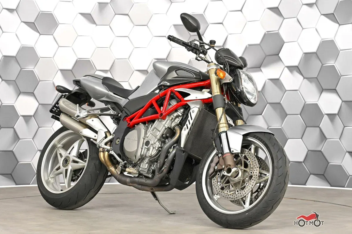 MV Agusta Brutale 750