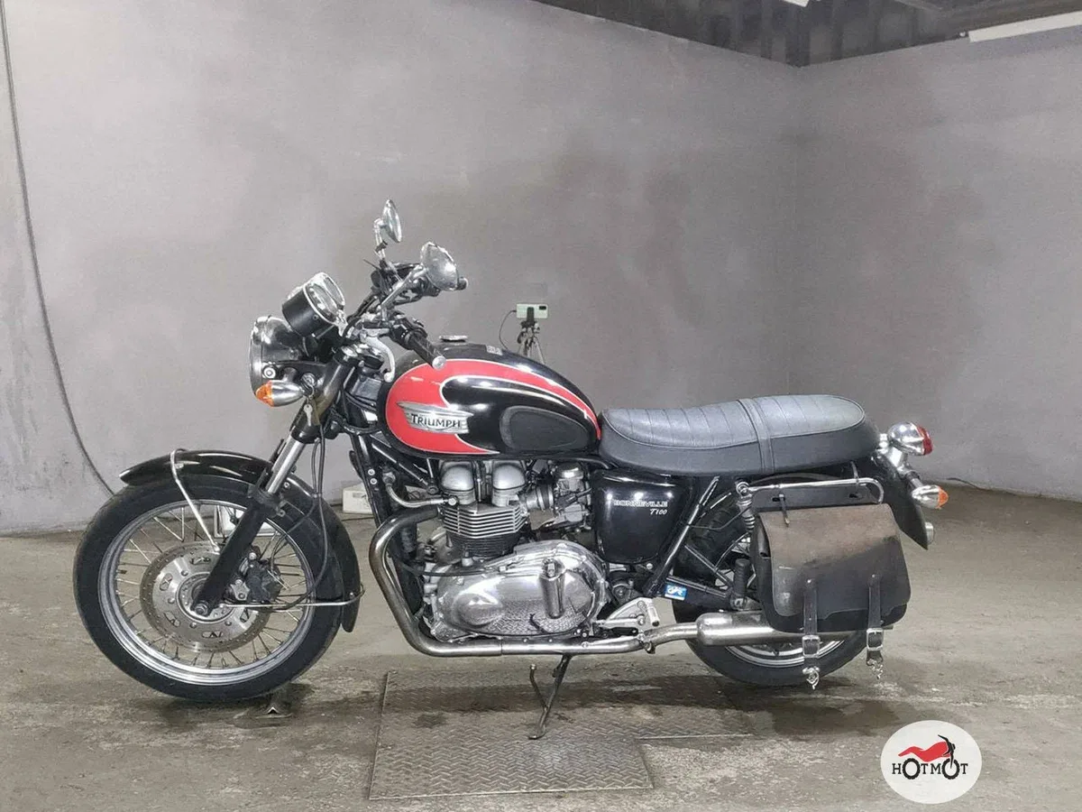 Triumph Bonneville T100