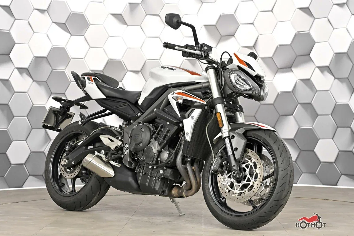 Triumph Street Triple