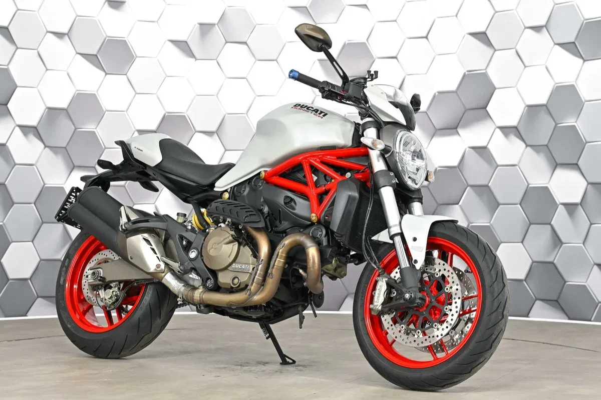 Ducati Monster 821